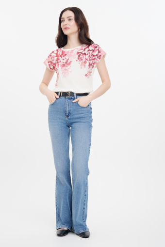 Biały top z kwiatowym nadrukiem