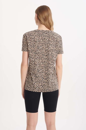 Luźny top z nadrukiem w panterkę