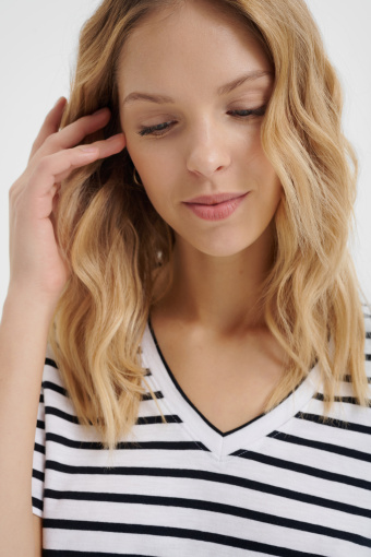 Bawełniany top w paski z dekoltem w serek 