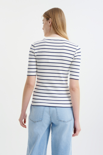 Dopasowany top w paski 