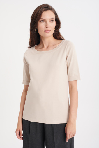 Kremowy top z dekoltem w łódkę