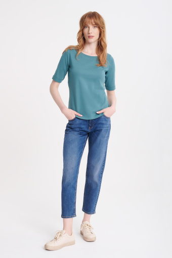 Basicowy top z kolorze zgaszonej zieleni