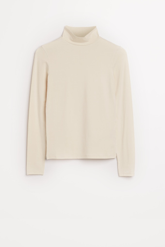 Basicowy golf w kolorze ecru