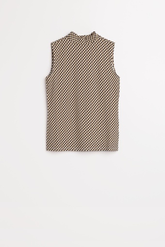 Stylowy, dopasowany golf bez rękawów w geometryczny nadruk