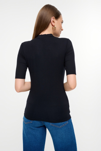 Czarny top z półgolfem basic Czarny top z półgolfem basic