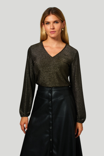 Czarny top z błyszczącą nitką