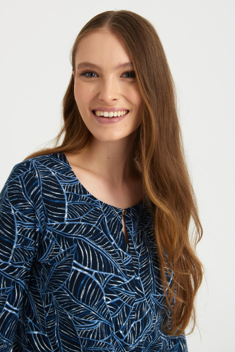 Czarno-błękitna bluzka z tropikalnym nadrukiem, długi rękaw