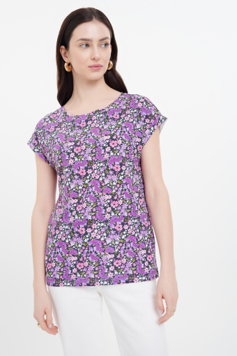 Casualowy top w fioletową łączkę Casualowy top w fioletową łączkę