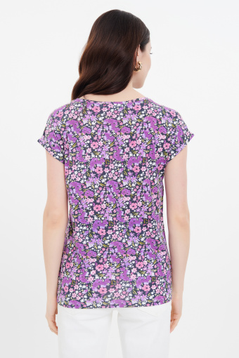 Casualowy top w fioletową łączkę Casualowy top w fioletową łączkę