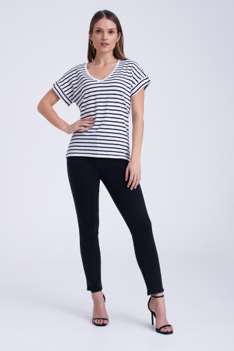 Czarno-biały top w paski