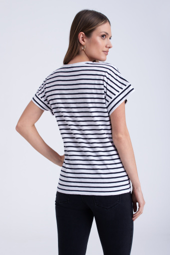 Czarno-biały top w paski