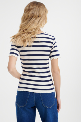 Top w paski obszyty falbanką 