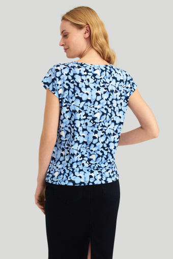 Top oversize z nadrukiem w błękitne kwiaty Top oversize z nadrukiem w błękitne kwiaty