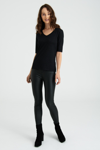 Czarny top z delikatnym połyskiem, rękaw do łokcia