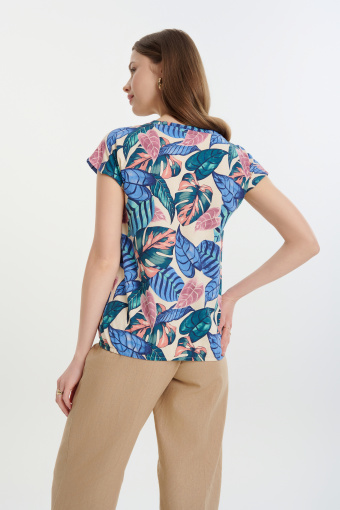 Casualowy top z nadrukiem w kolorowe liście Casualowy top z nadrukiem w kolorowe liście