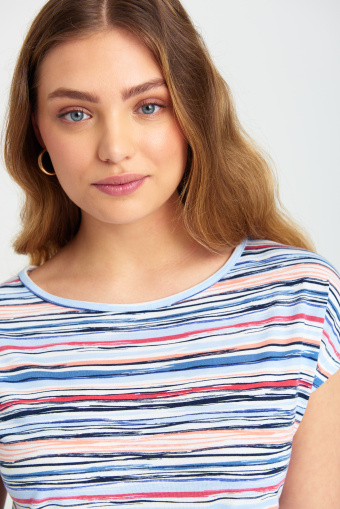 Luźny top z nadrukiem w paski i gumką u dołu Luźny top z nadrukiem w paski i gumką u dołu