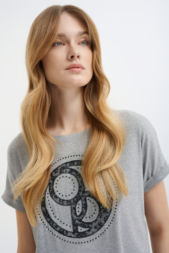 Szary top z krótkim rękawem z podwinięciem