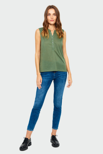 Dzianinowy top z dekoltem V