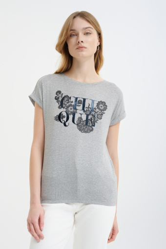T-shirt w kolorze szarym z nadrukiem 