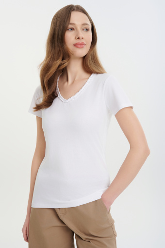 Biały dopasowany top z krótkim rękawem