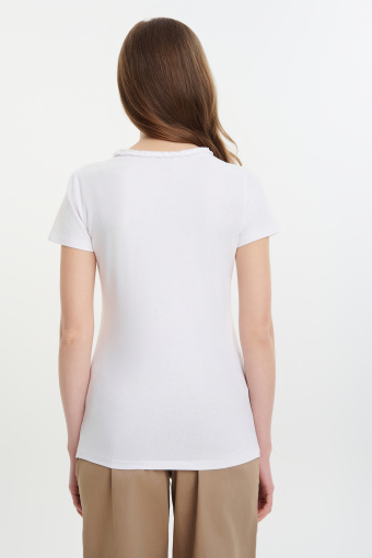 Biały dopasowany top z krótkim rękawem