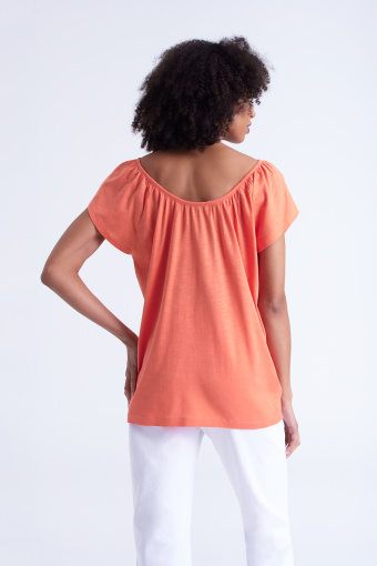 Koszulka z marszczonym dekoltem Koszulka z marszczonym dekoltem