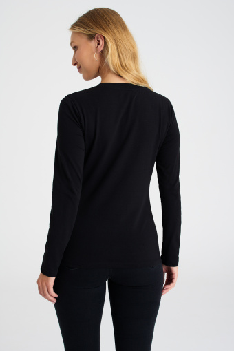 Czarny, basicowy top z długim rękawem