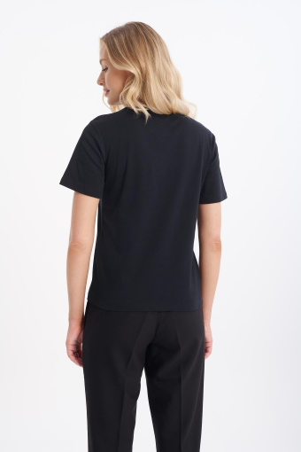 Basicowy, czarny top