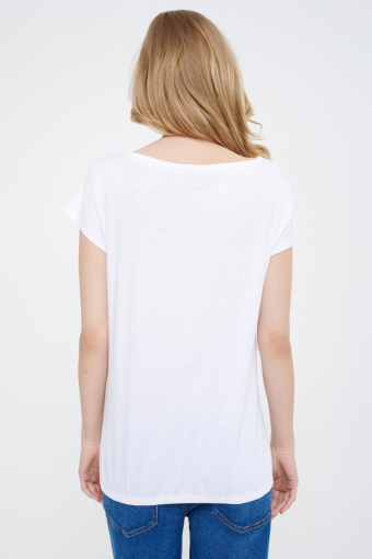 Biały top z połyskującym nadrukiem w kwiaty Biały top z połyskującym nadrukiem w kwiaty