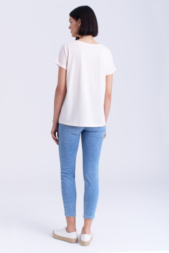 Kremowa koszulka ze złotą mandalą Kremowa koszulka ze złotą mandalą