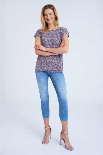 Przewiewny top z malarskim nadrukiem w kwiaty Przewiewny top z malarskim nadrukiem w kwiaty