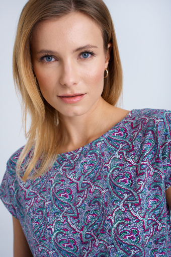 Top z motywem paisley