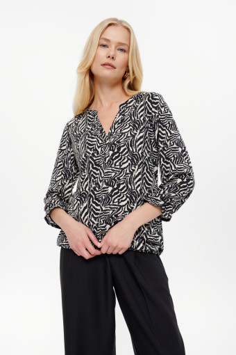 Efektowny top z nadrukiem animal Efektowny top z nadrukiem animal