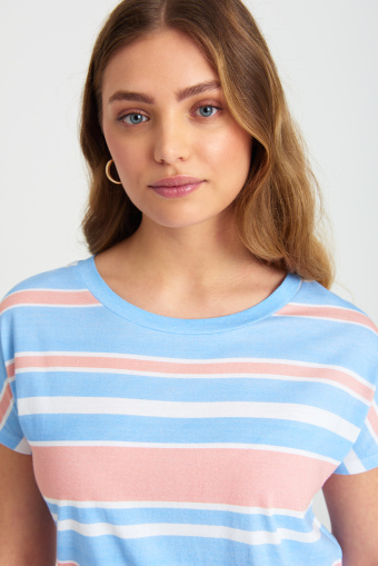 Pastelowy top z nadrukiem w paski, luźny fason Pastelowy top z nadrukiem w paski, luźny fason