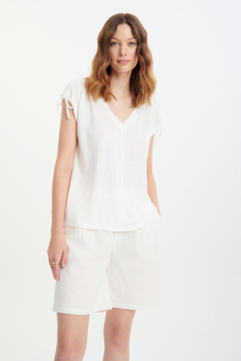 Biały casualowy top z wiskozą