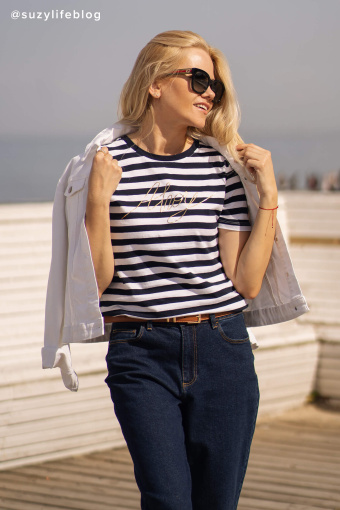 Stylowy top w granatowo-białe paski