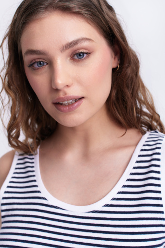 Biało-czarny top w drobne paski