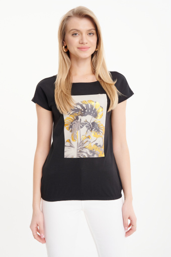 Czarny top z nadrukiem w liście monstery Czarny top z nadrukiem w liście monstery