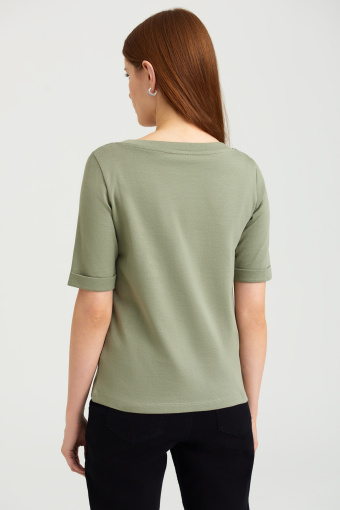 Klasyczny, oliwkowy top z rękawem do łokcia