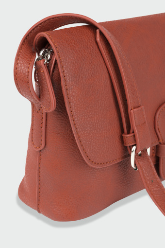 Torebka listonoszka, brązowa