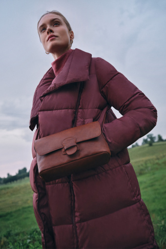 Torebka listonoszka, brązowa