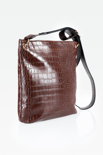 Lakierowana torebka z motywem skóry krokodyla