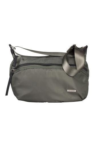 Torebka w oliwkowym kolorze z kieszenią z przodu