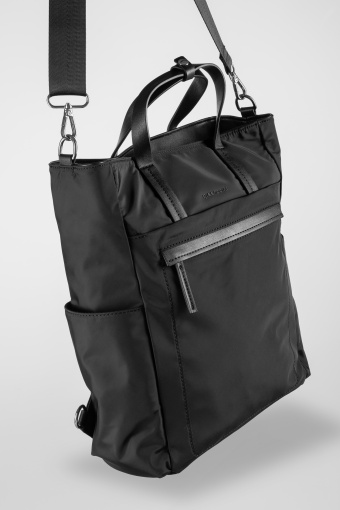 Funkcjonalna czarna torebka 