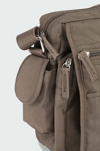 Torebka listonoszka w stylu casual, brązowa