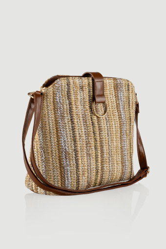 Brązowa torebka z rafii 