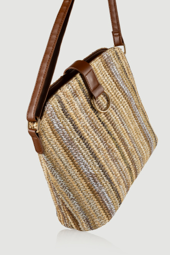 Brązowa torebka z rafii 