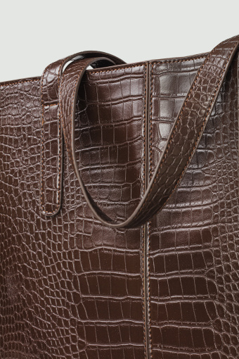 Torebka w kolorze ciemnego brązu