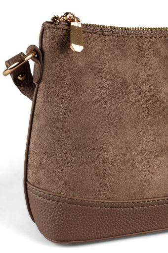 Ziemista torebka na długim pasku