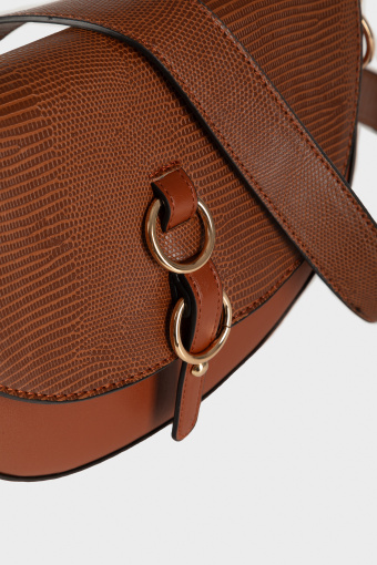 Owalna torebka listonoszka z łączonych materiałów